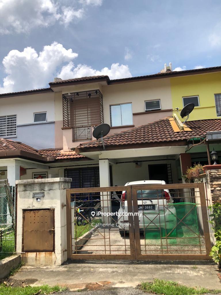 Terrace house for Sale