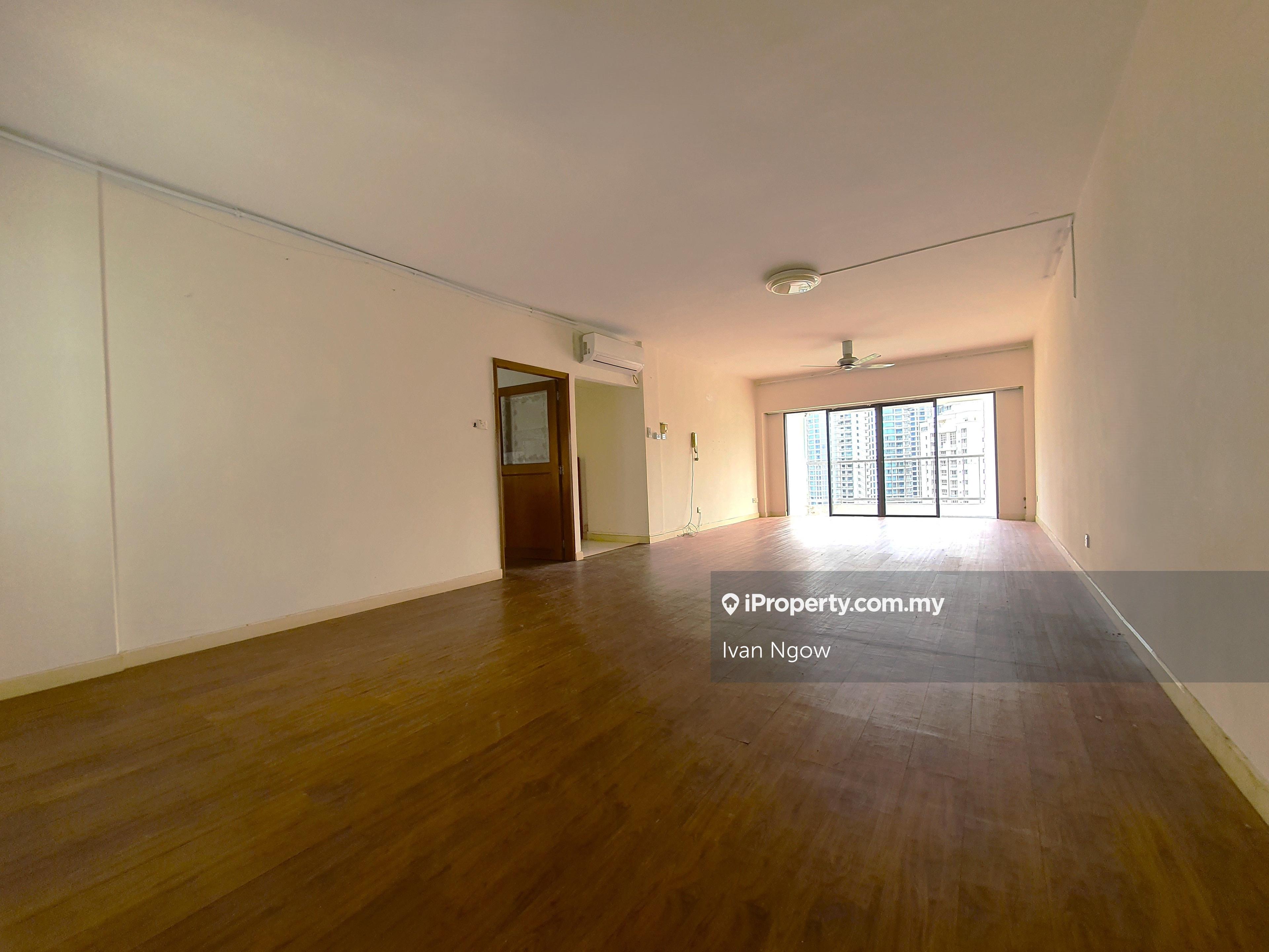 Angkupuri Condominium for Sale (come with 2 Carparks)