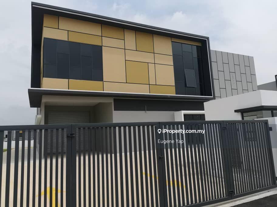 1.5 storey Bungalow Factory, 24 hours Gated & Guarded Security