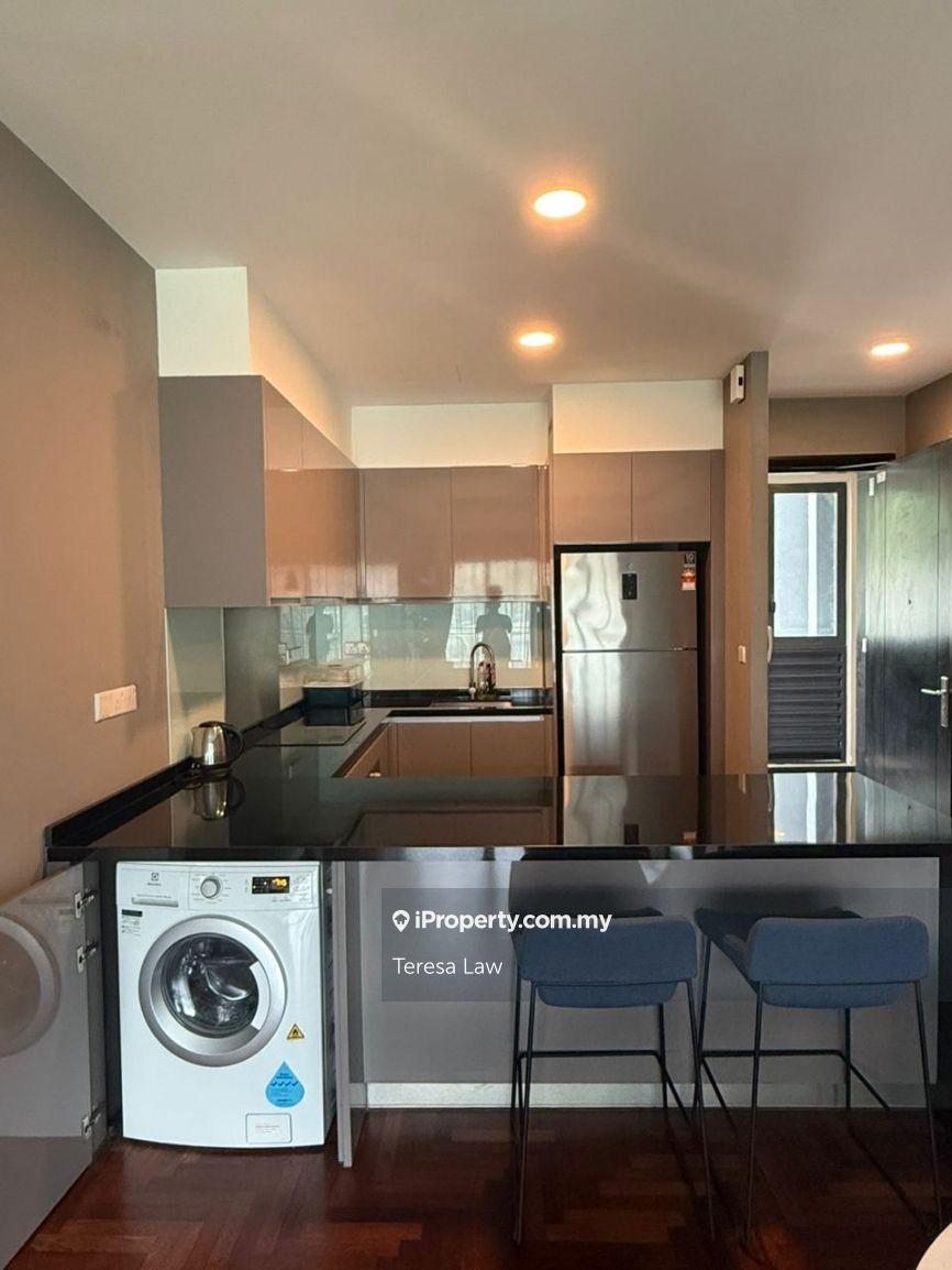 Vista Residence 887sf Renovated