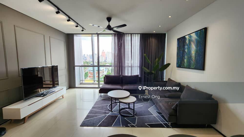 KLCC View Fully Furnished 2 Bedrooms with 1 Storeroom Unit for Sale