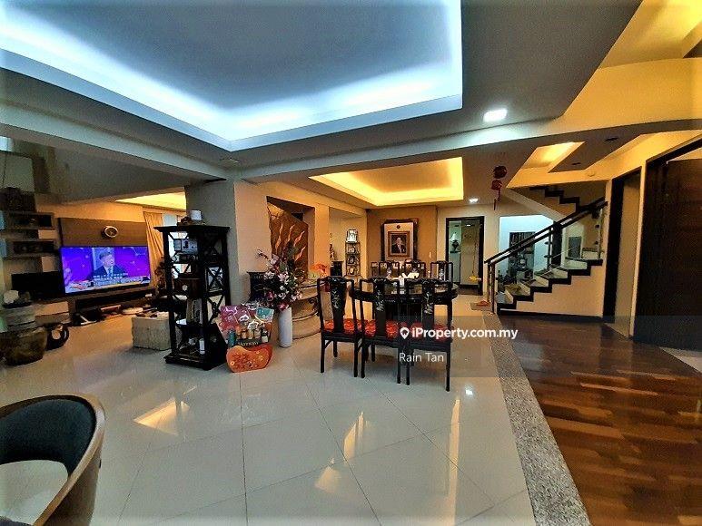 Vista Komanwel C, Penthouse 2 adjoining Duplex unit, Bukit Jalil KL
