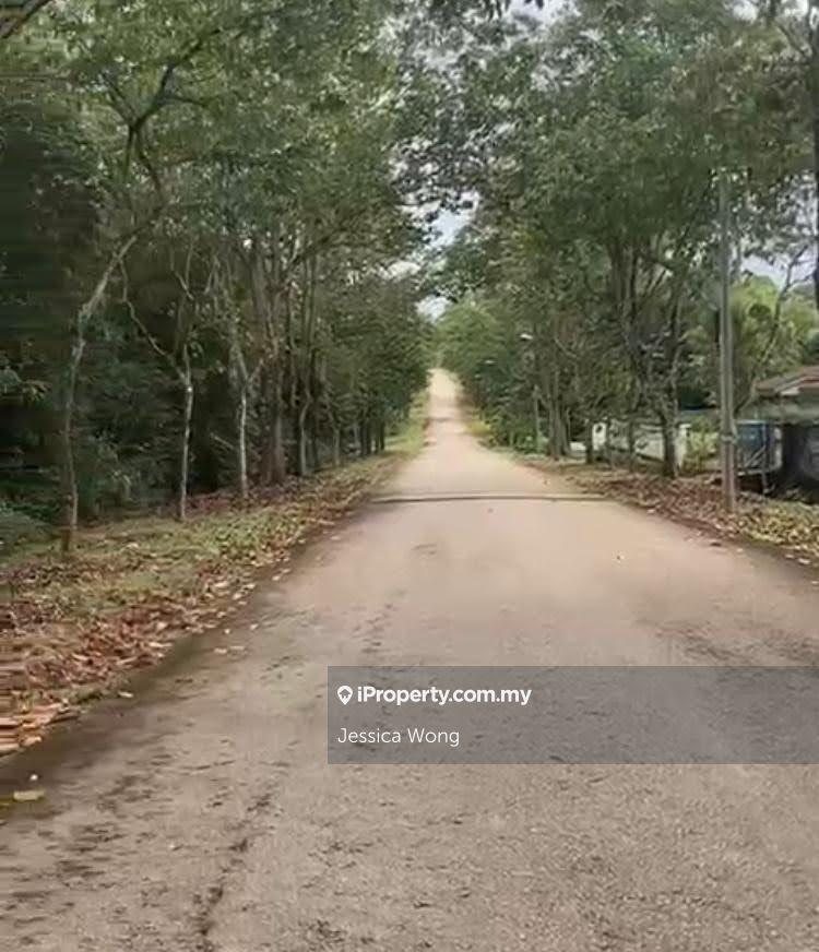 Bukit Beruntung Bungalow Land ( Freehold Next To The Golf Resort)