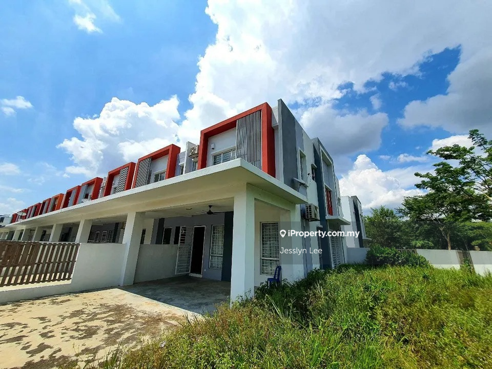 Last Cheapest !! 35x65 2-sty Corner Lot Terrace, Specialist Agent