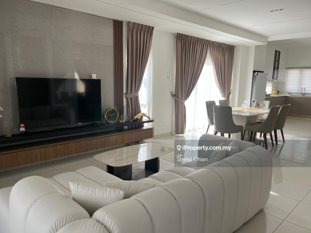 For Sale: Spacious 4 Bedroom Terraced House in Malaysia