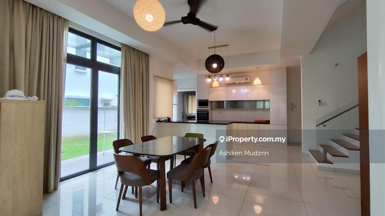 Fully Furnished : Semi D 3-Storey, Sejati Residence, Cyberjaya