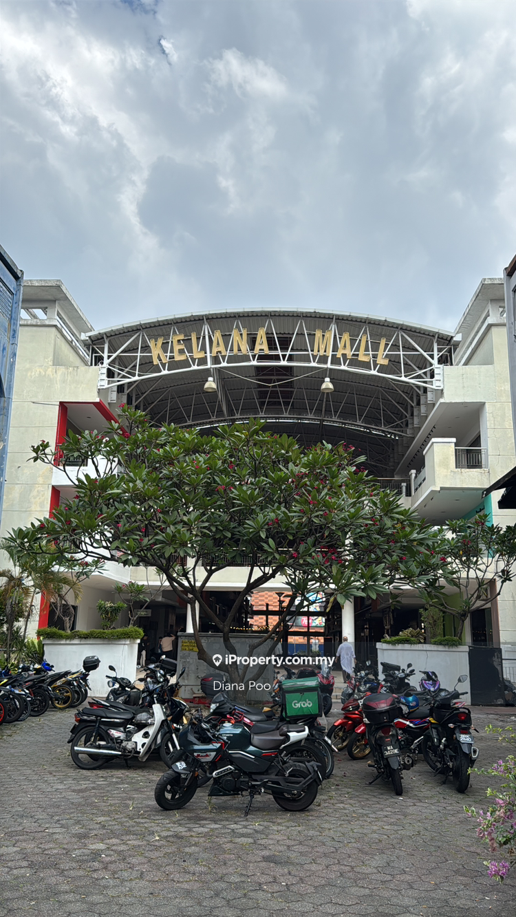 Kelana Mall PJ Adjoining Shop For Rent