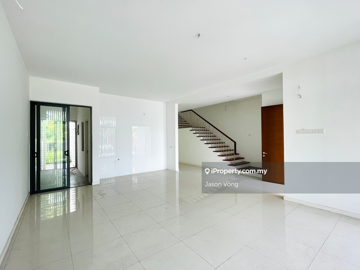 Lakefields Specialist - We cover all at Lakefields incl Grove & Dale.