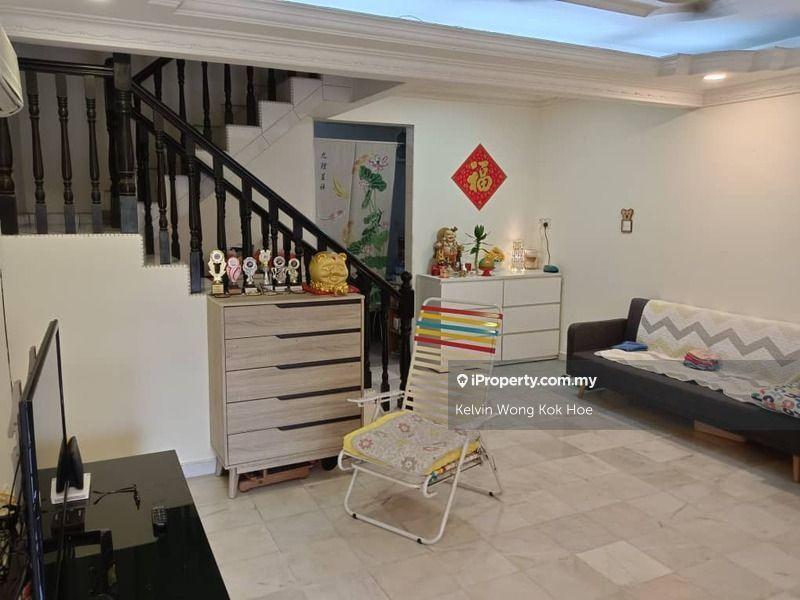 Bandar Baru Sri Petaling 3 Storey Terrace House for Sale