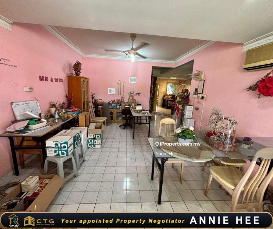 Iramanis 2-Storey Terrace Intercorner Lot For Sale