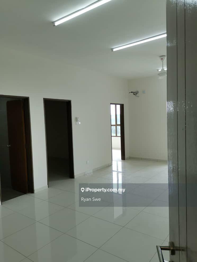 Suria Putra Condo High ROI Freehold Golf Course Unblock View Low Dens