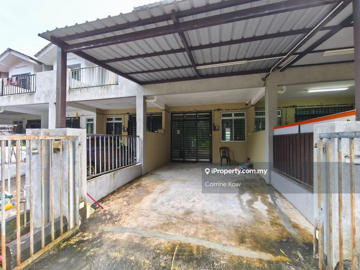Taman Sri Kluang double storey Medium cost house for rent Kluang 