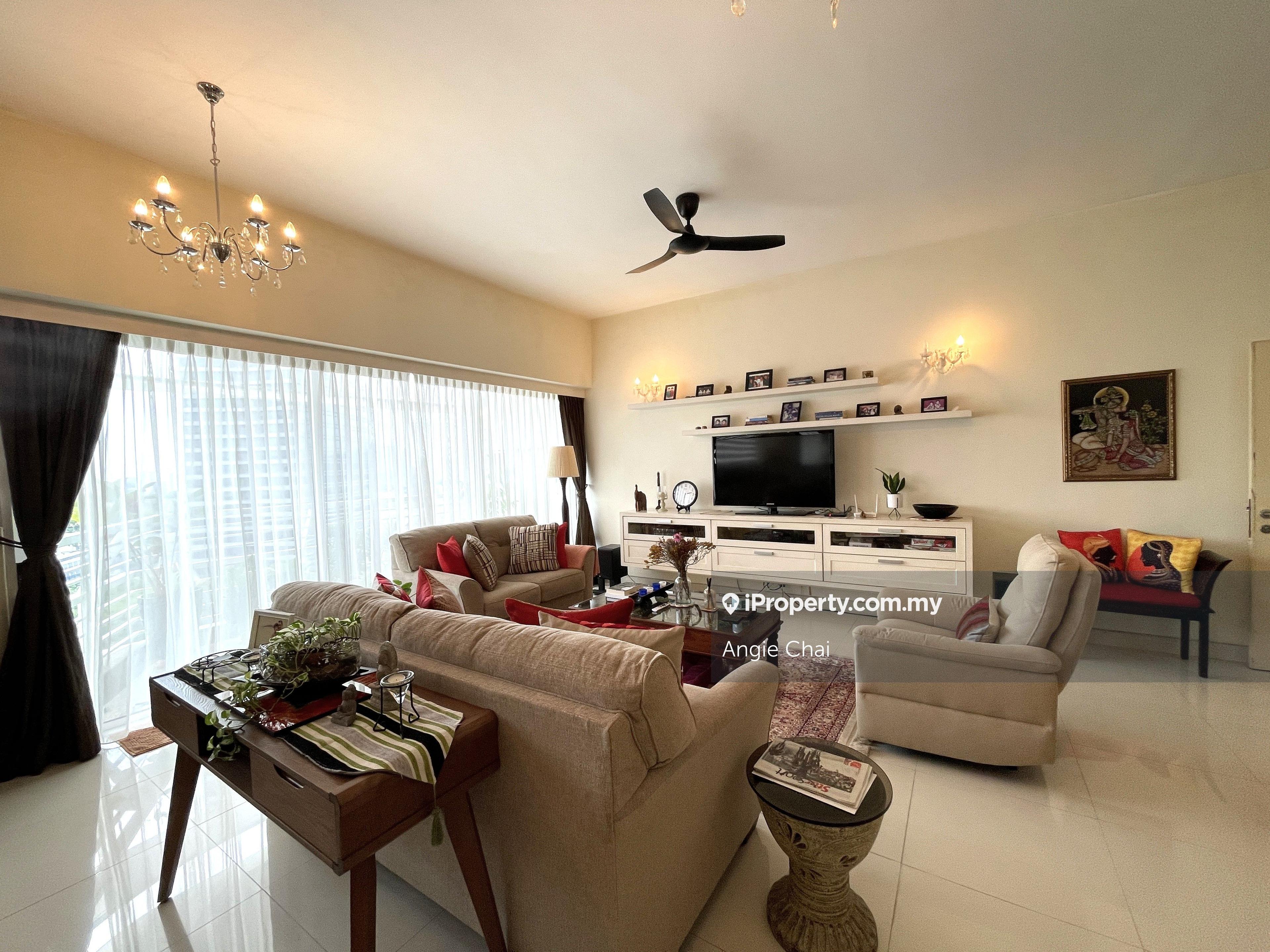 Exquisite Urban Living at The Plaza Condominium