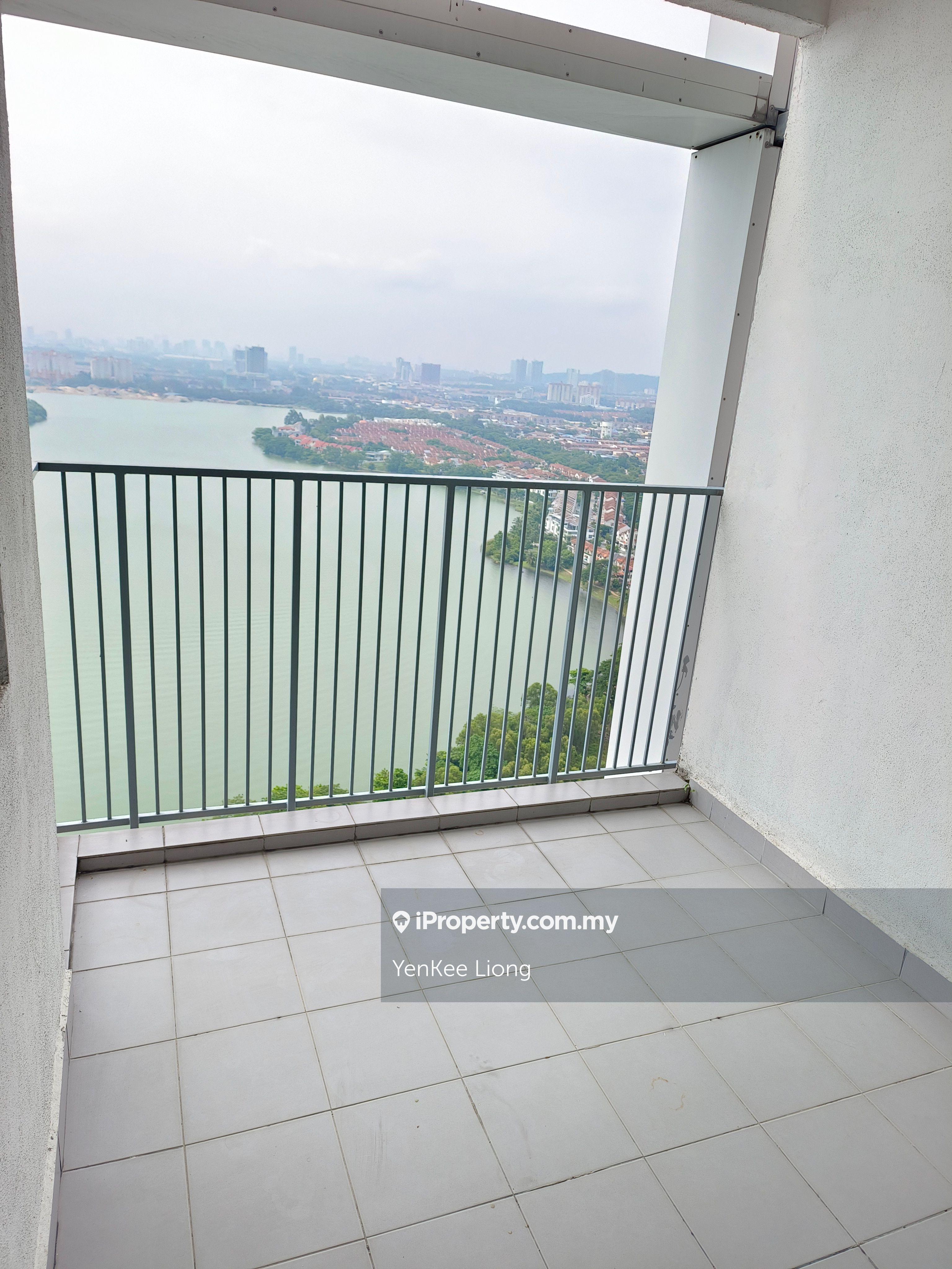 Facing Lake View with Balcony and 2 Parking