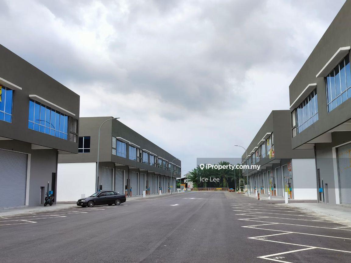 Corner Unit Telok Panglima Garang,Factory/Warehouse for Rent 