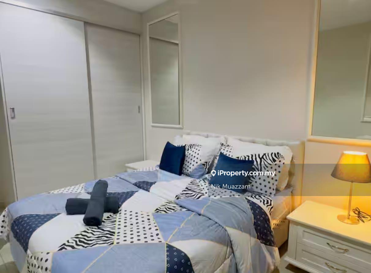 For Sale: Below market value 1 R 1 B Parisien Tower @ i-City
