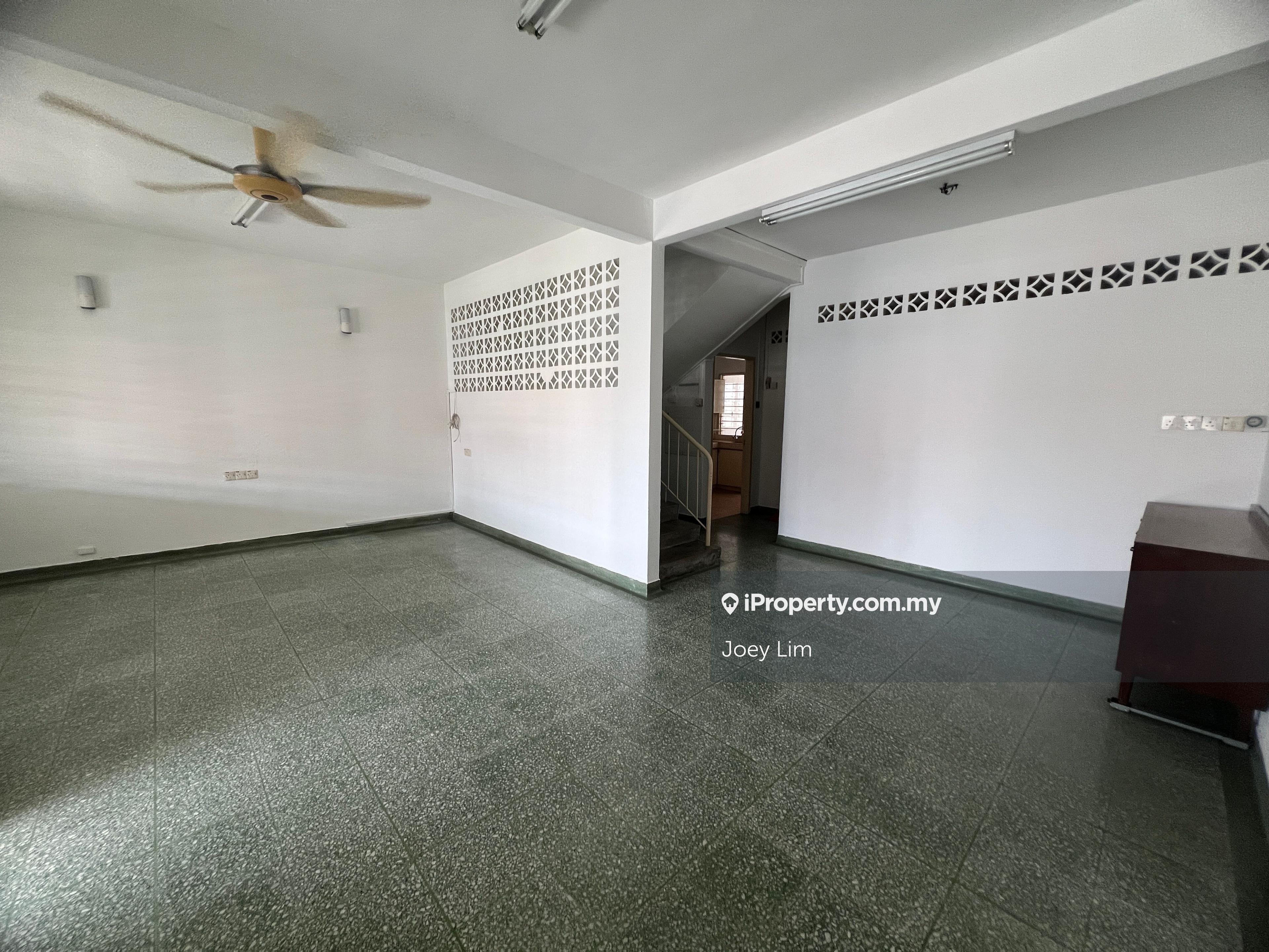 2 Storey Terrace House at Taman Cheras (Yulek)
