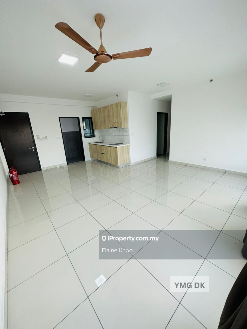 Gm Remia Residence 888sqft partially furnished foe rent