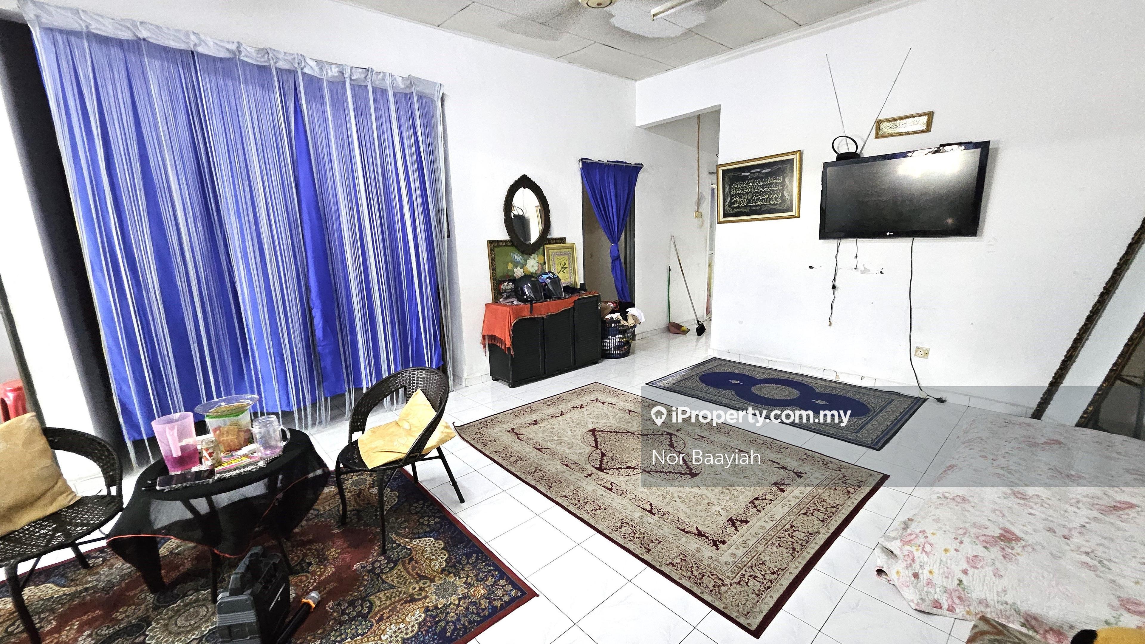Ruang Tamu Luas, Full Loan, Apartmen Titiwangsa, Bandar Baru Uda