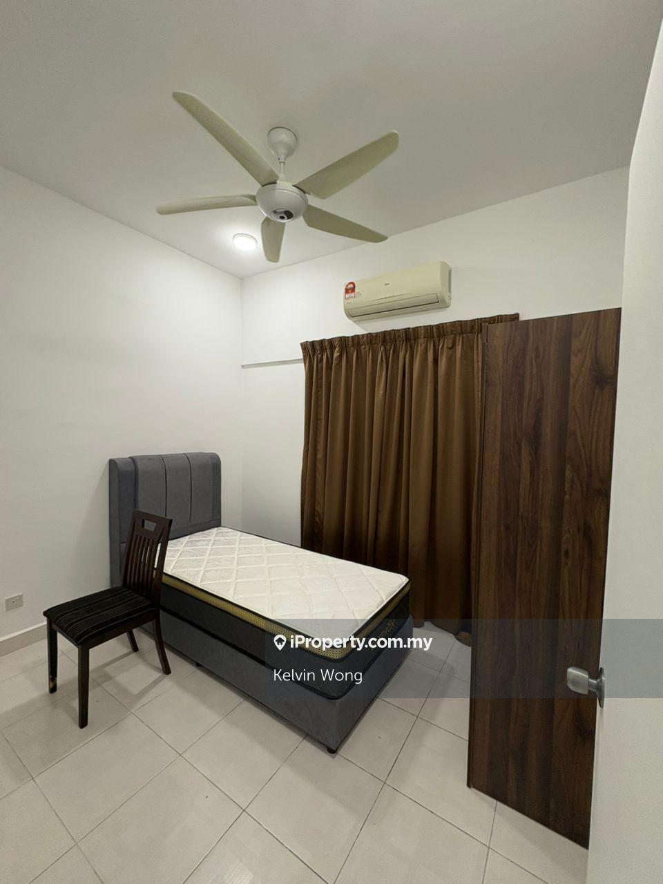 Setiawalk puchong small room for rent