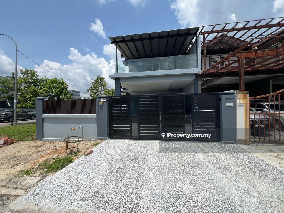 Bandar Pulai Jaya 2-Storey Terrace House For Sale