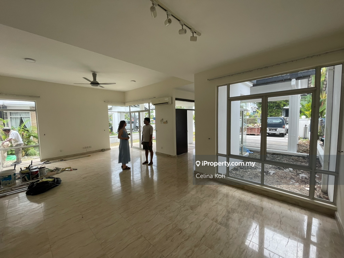 Semi dee or bungalow  for Rent