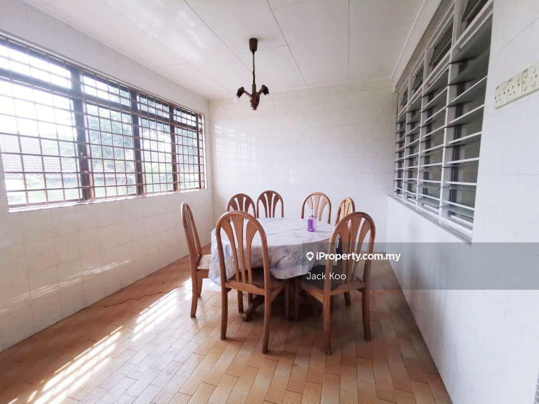 Taman Pelangi JB Town Single Storey Terrace