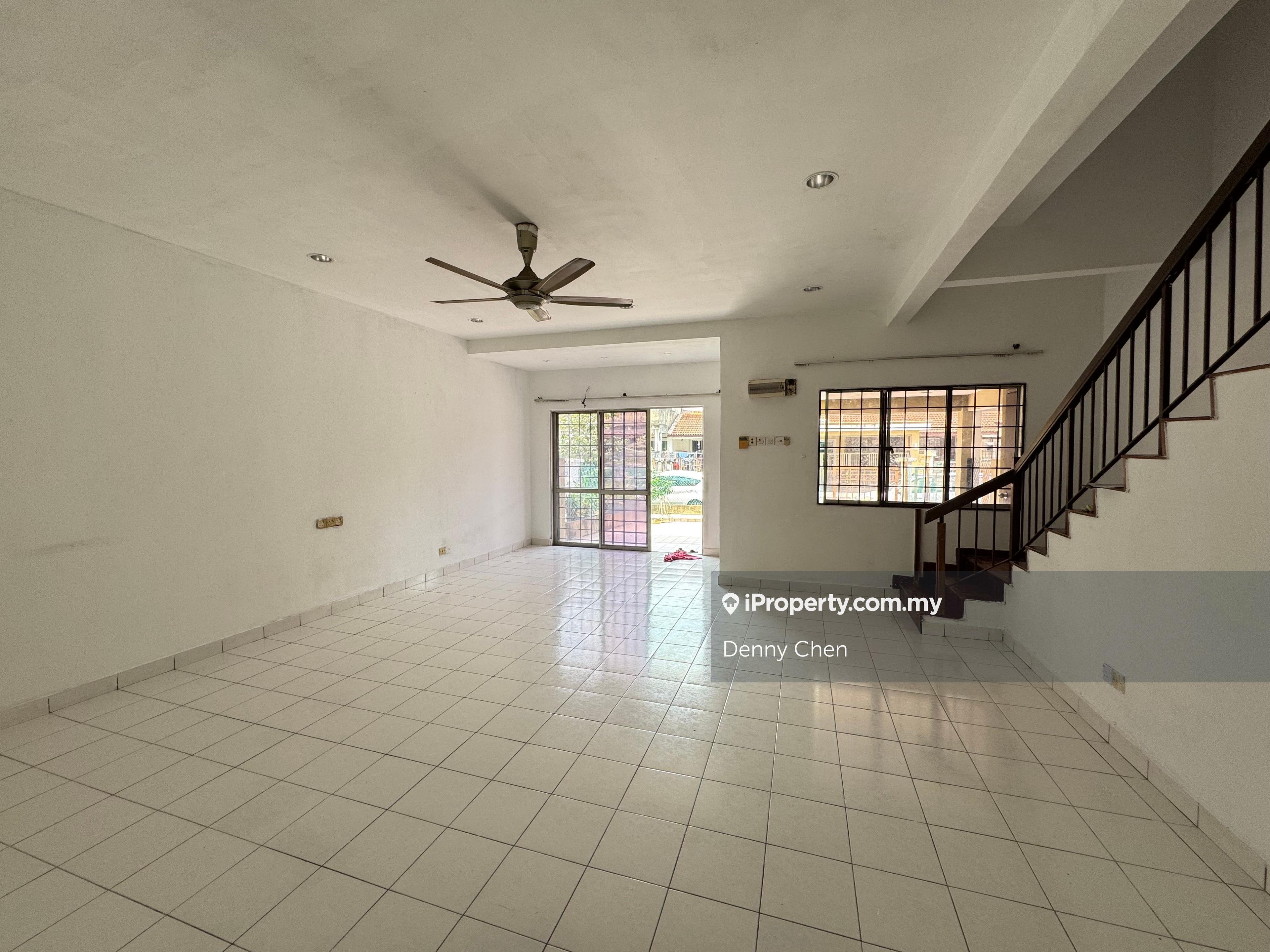This Is Actual Photo Bedroom With Air Cond