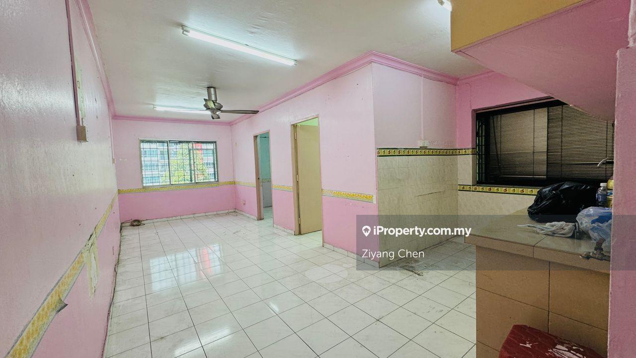 Lestari Apartment Damansara Damai for Sale