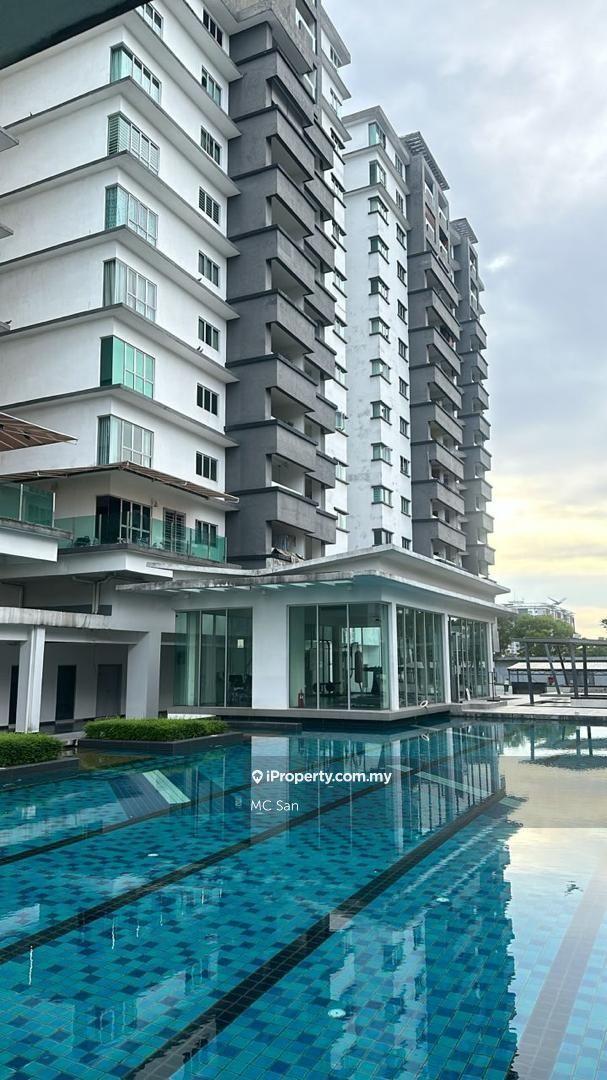 Kajang Tiara Parkhomes Tmn Bukit Mewah fully Corner condominium