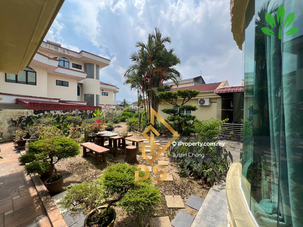 Jalan Kuala Kangsar @Semi-D For Sale