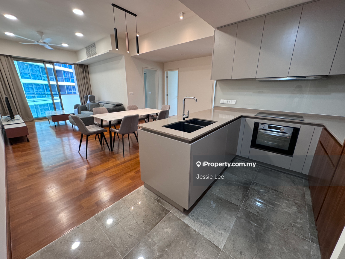 Stonor 3 KLCC for Rent - 10-minute leisurely walk to the KLCC Park and