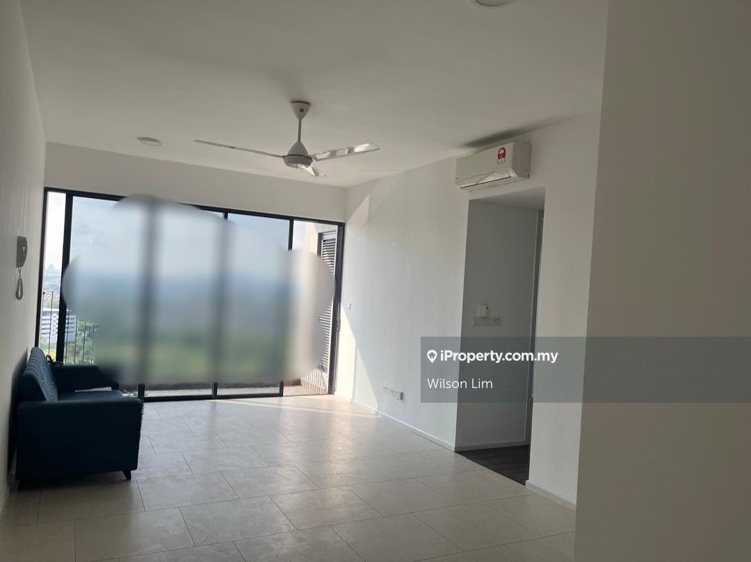 Walking distance to Shop, Aeon, Mcdonald, Hospital and School