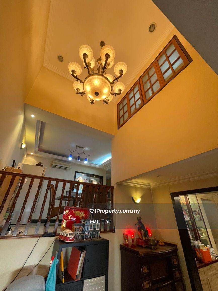 Ampang 971 on jalan ampang embassy row for sale. ground unit, garden