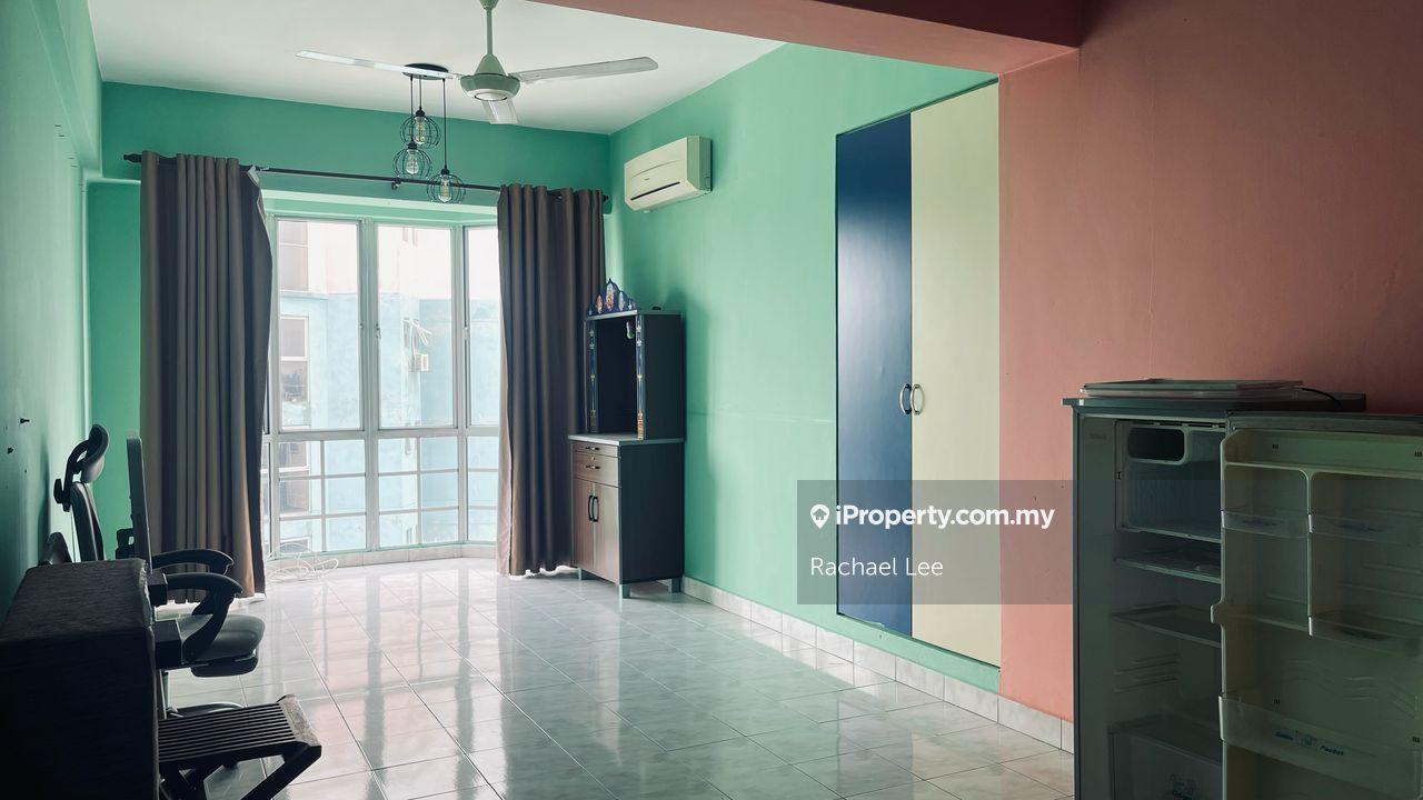 Menara Klh, Condo in Puchong Jaya, Next to Main Access