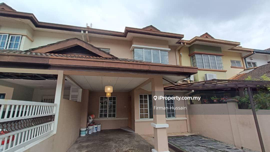 Well-kept Freehold Double storey house - For Rent @ Kota Kemuning