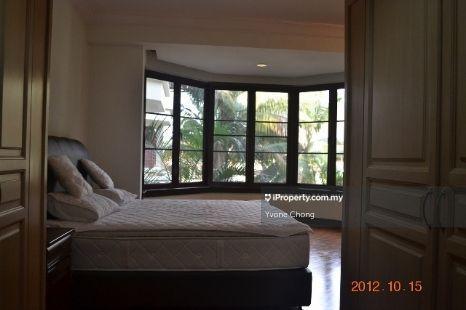 High floor unit