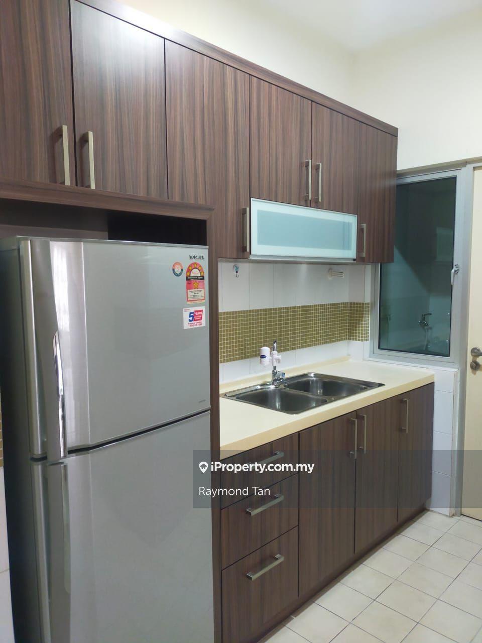 Short walk to MRT station and the curve ikea 3room2b2carparking