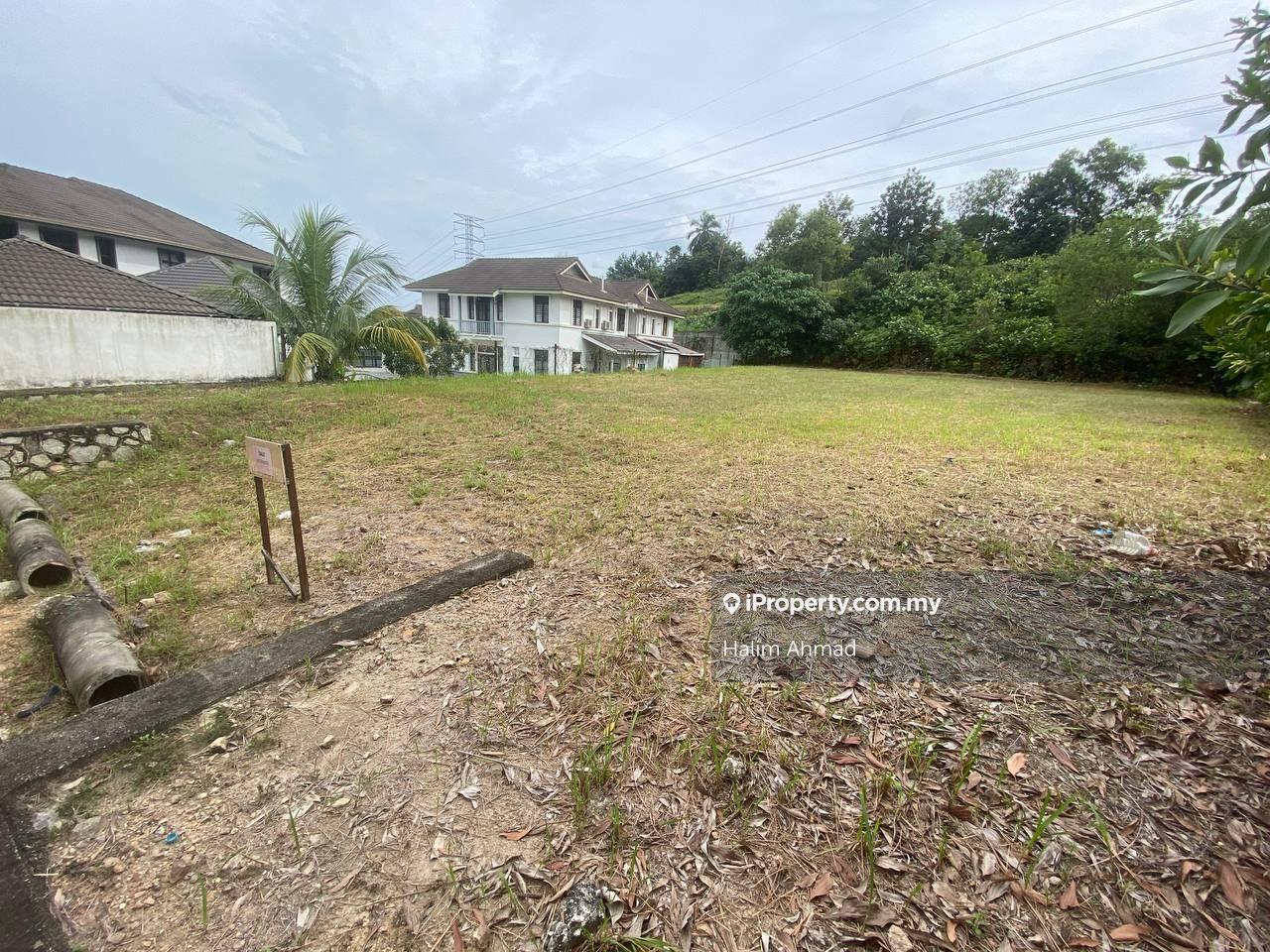 Freehold Tanah Lot Bungalow saiz besar Nilai Impian Negeri Sembilan