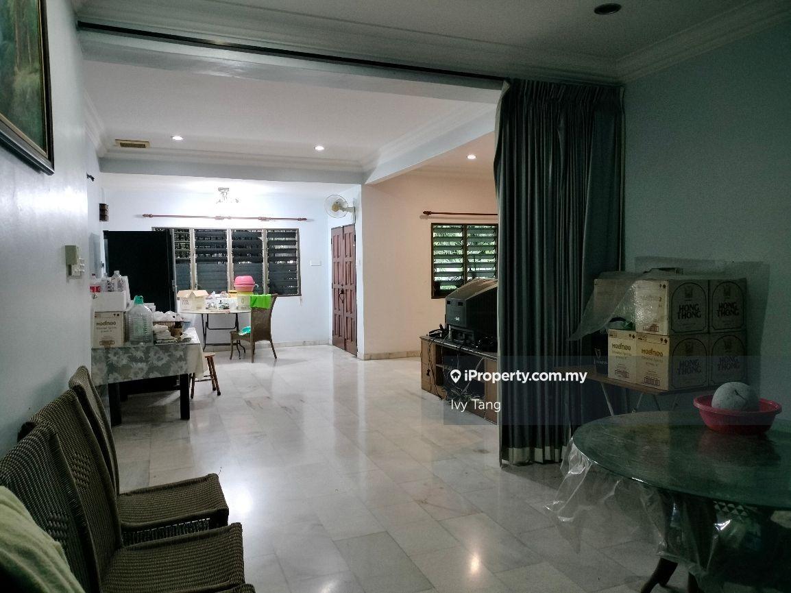 Semi-D house for sale