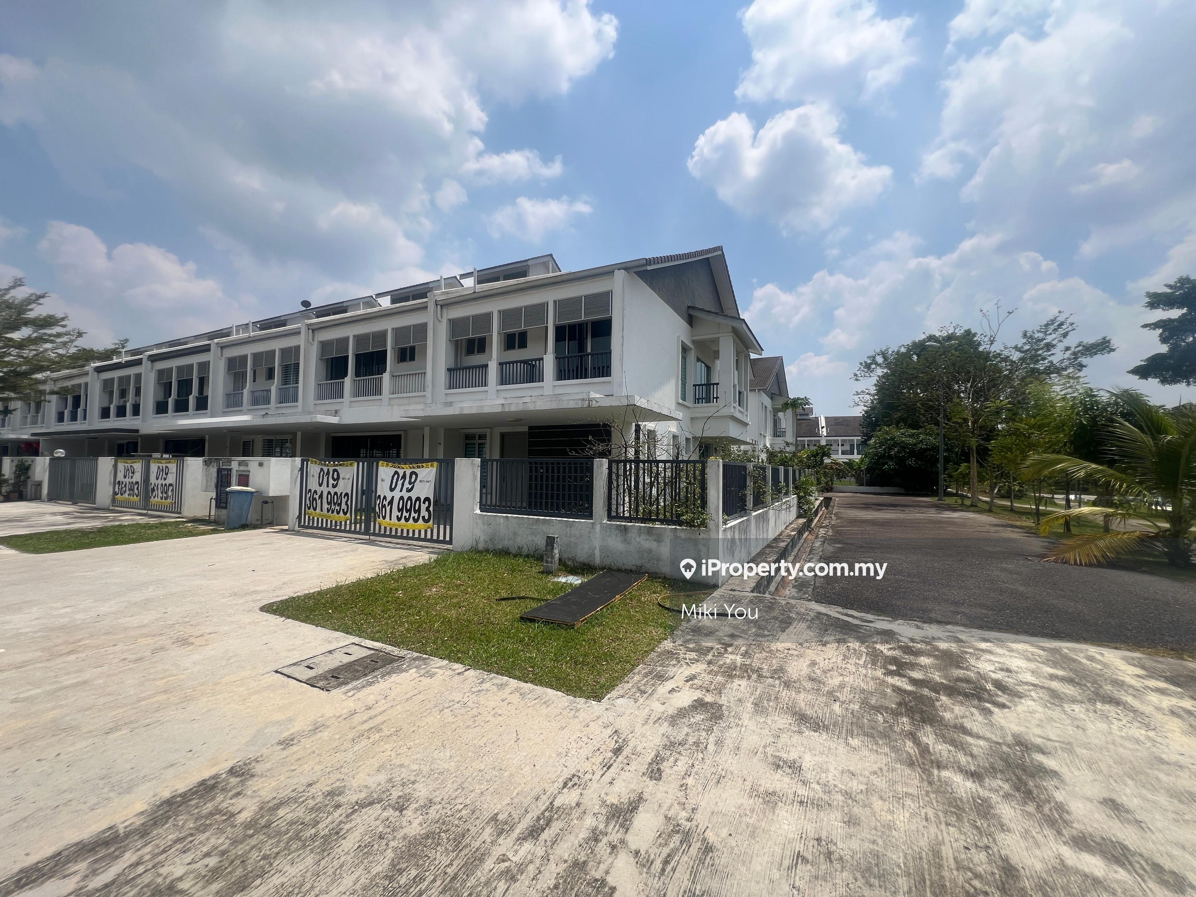 Perennia Endlot @ bandar rimbayu 2 storey house for sale