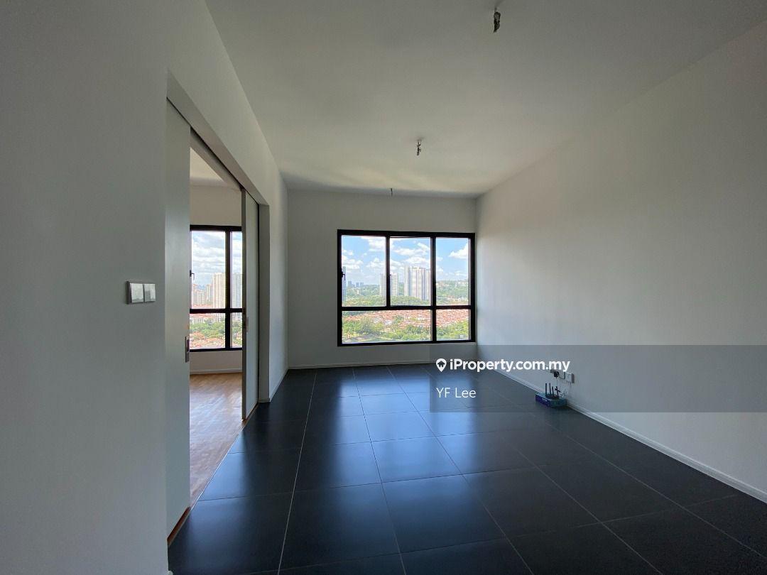 Mid Floor Good Condition 1 Plus 1 Bedroom Limited Unit Ativo Suites
