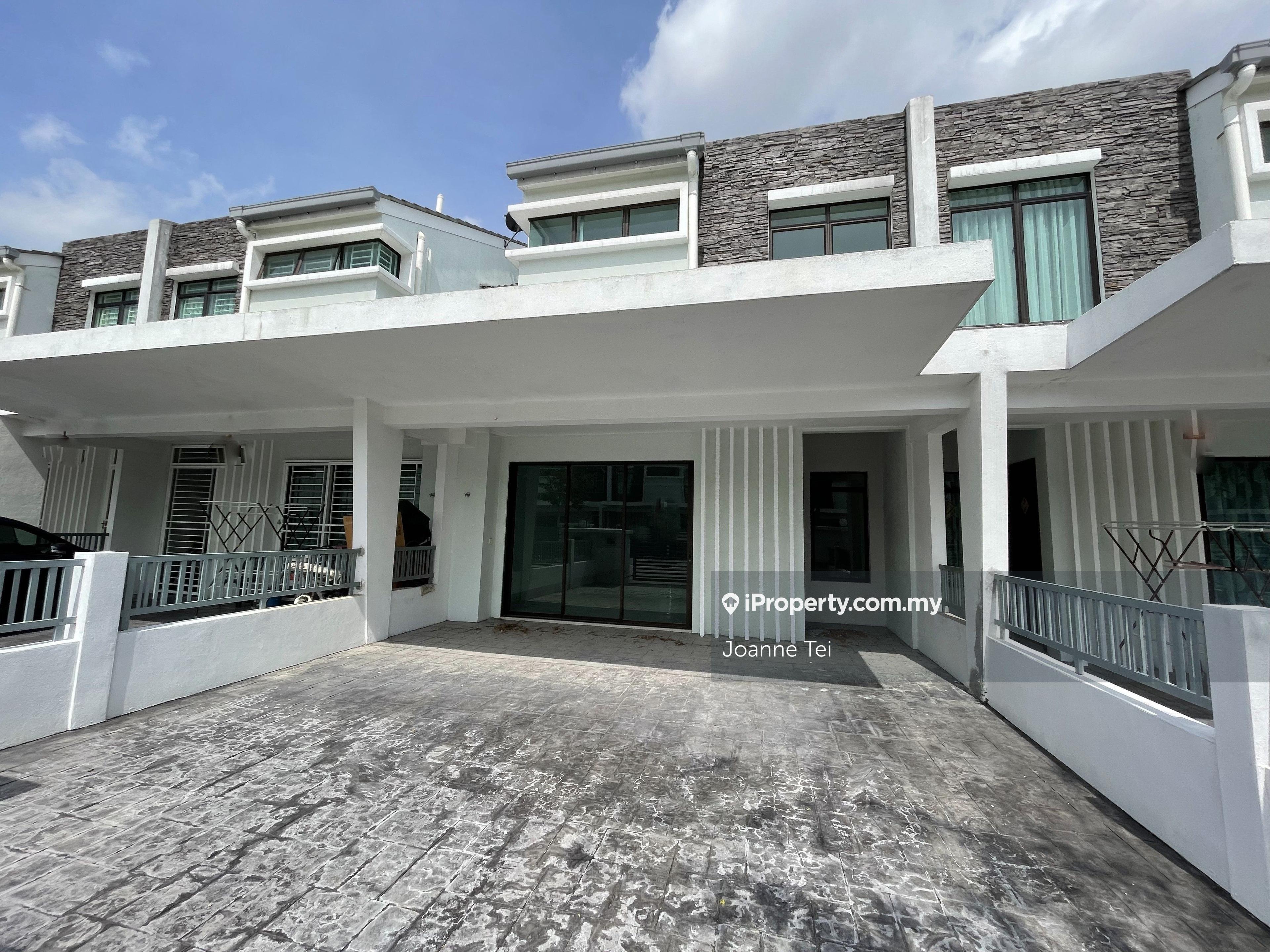 Terrace house for Sale