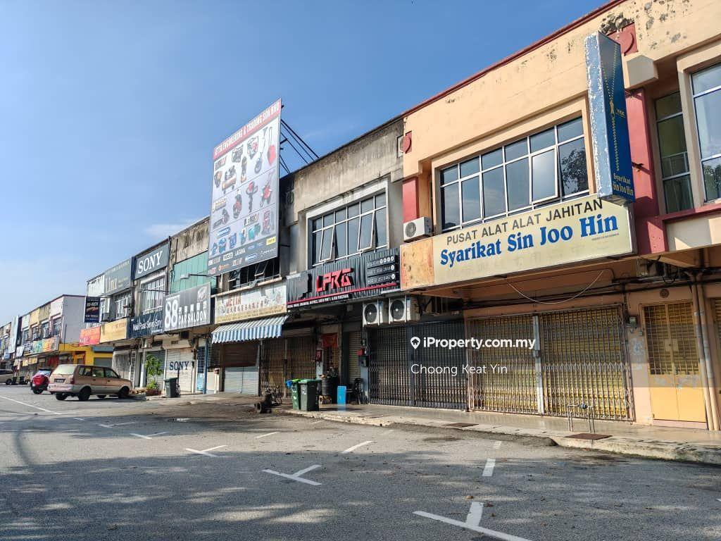 Below Market Value! 2 Storey Shoplot at Tandop area (Facing Mainroad)