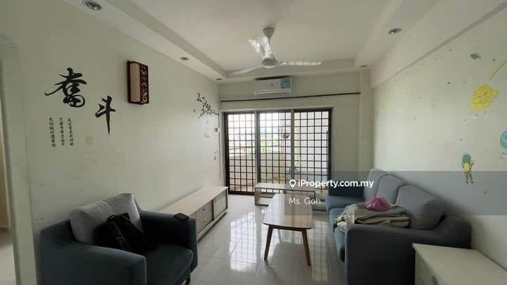 Sri Impian Apt / Larkin Perdana - Walking Distance to Larkin Terminal