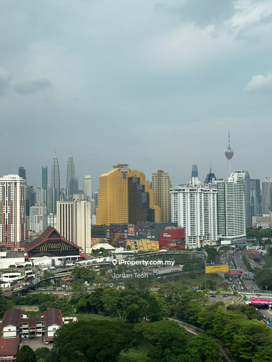 Corner KLCC view