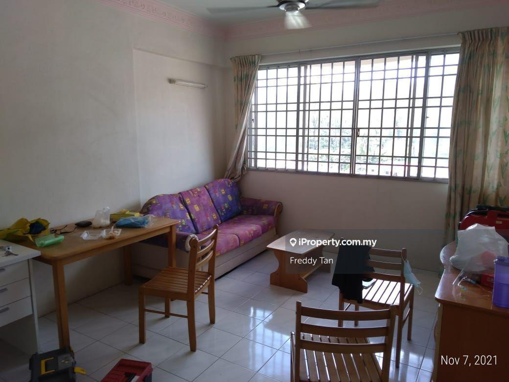 Nipah emas Un-furnished 1-car park 