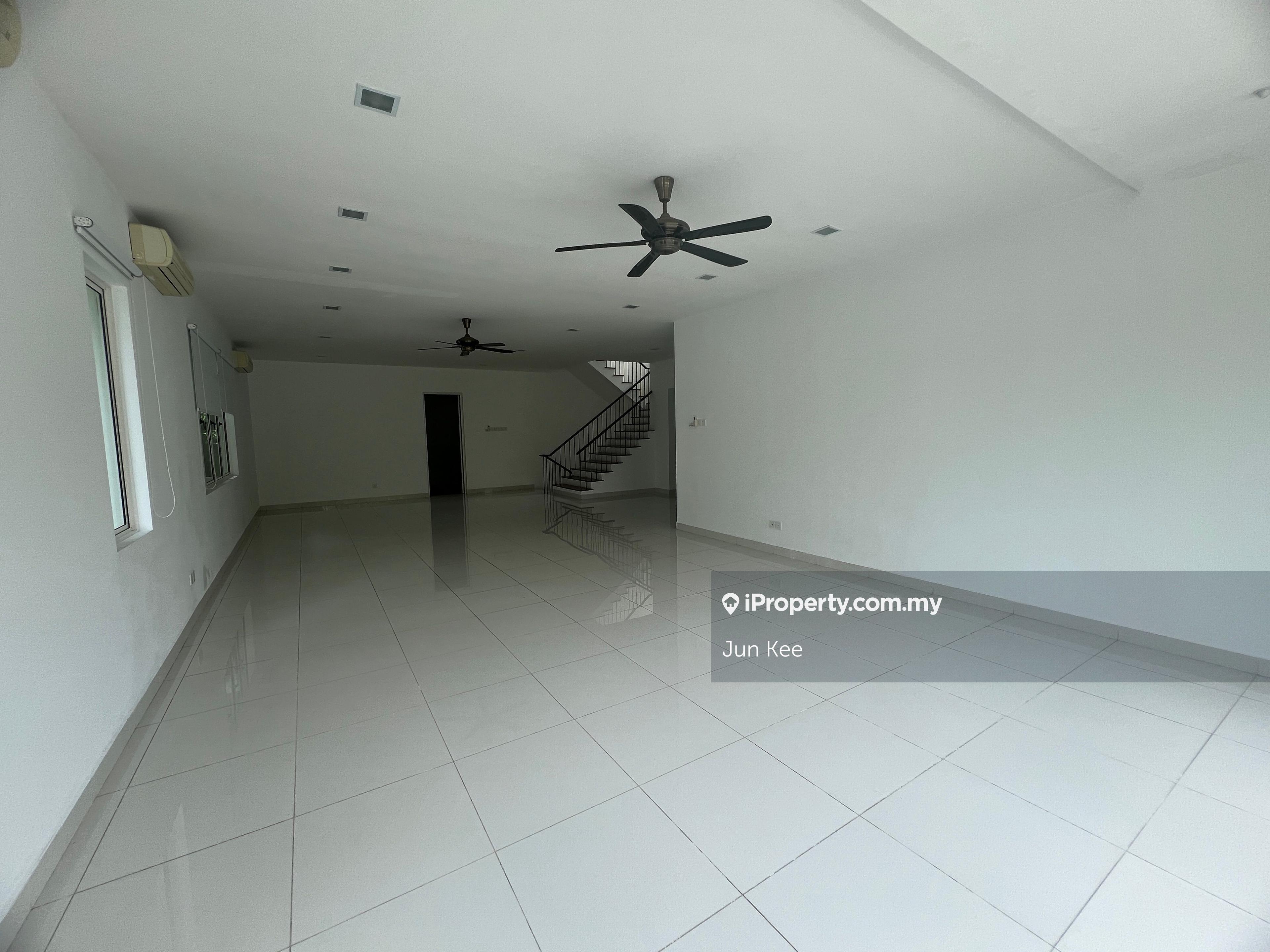3 Storey Bungalow @ Mutiara Seputeh For Rent