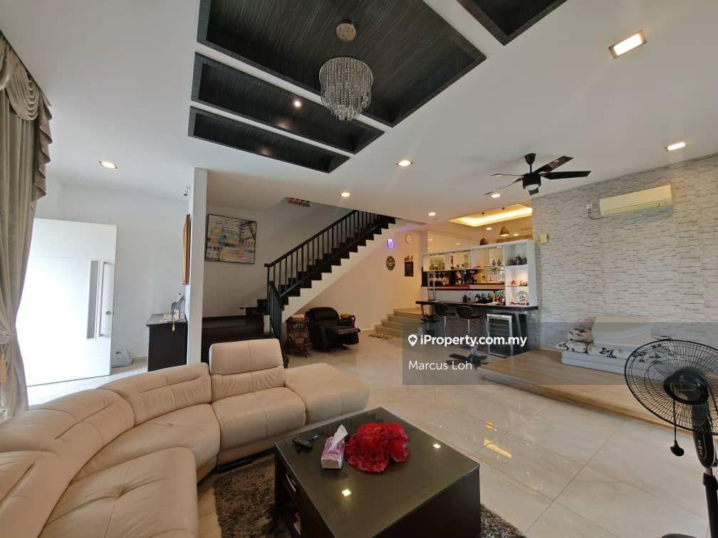 Taman Setia Tropika Caranday Endlot 19ft Nice Renovated Cluster House