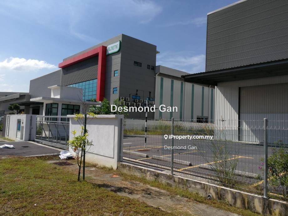 Detached factory for Sale